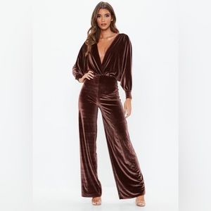 Misguided Velvet Plunge Longsleeve Jumpsuit in Grey/Silver